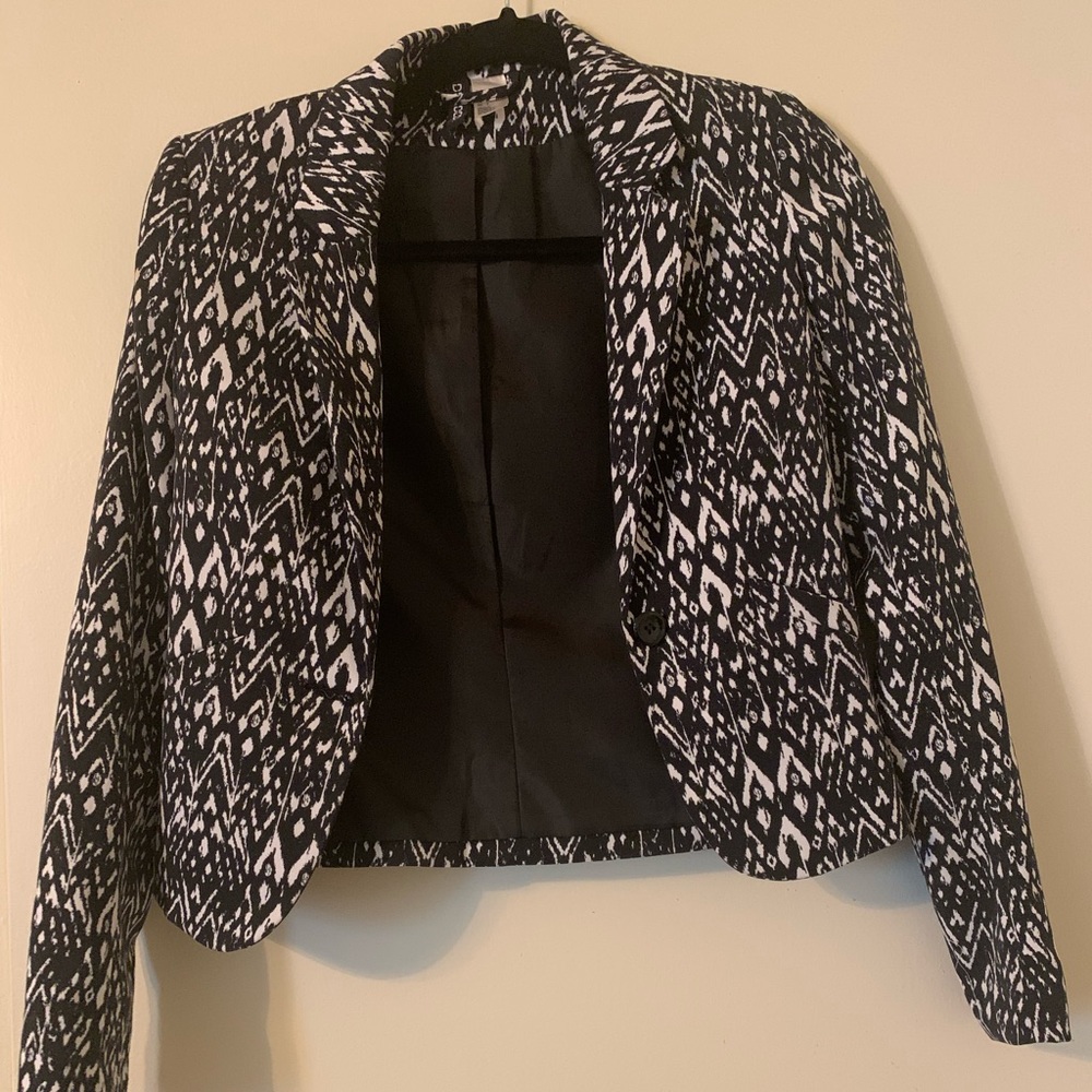 Black & white blazer